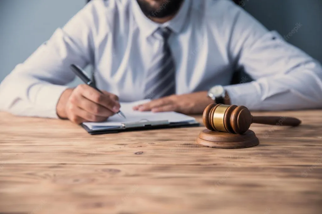 Man-writing-his-Last-Will-in-Virginia-1024×682-1 Man writing Last Will in Virginia